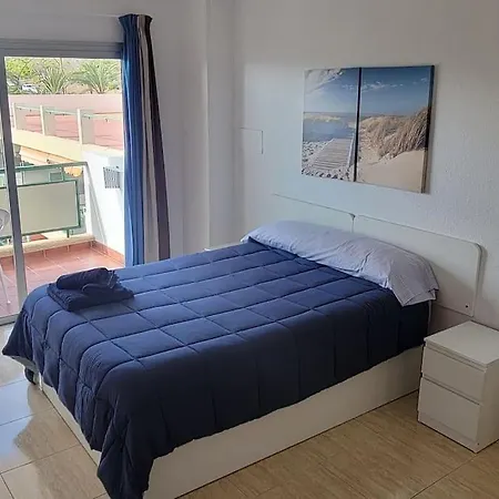 Comodoro Cristianos 302t 公寓 *