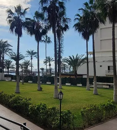 Comodoro Cristianos 302t * Los Cristianos (Tenerife)